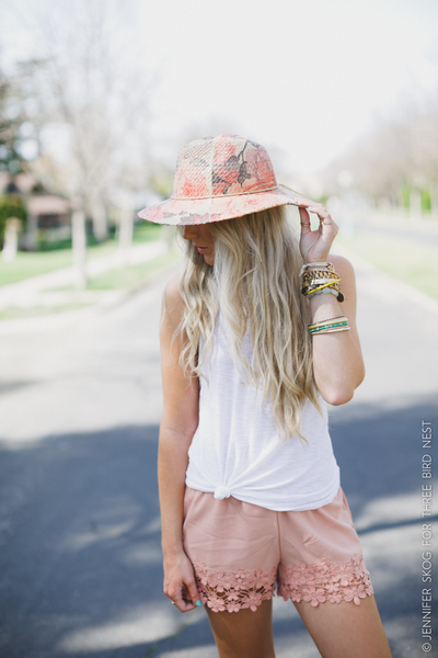 Floral Outback Straw Hat nicE HT HT_Mar_10_01
