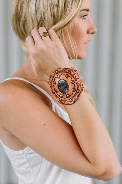 Purple Stone Leather Cuff nicE HT HT_Mar_10_02