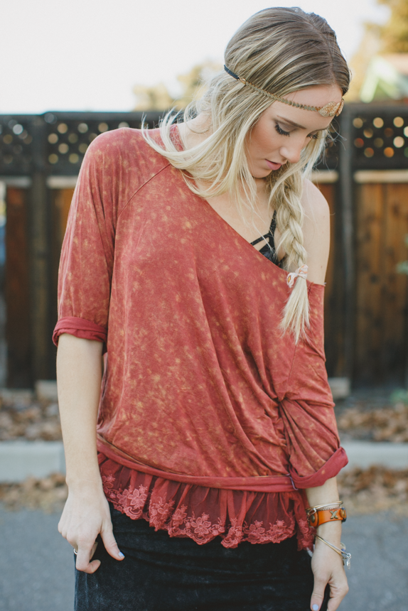 Sunset Lace-Hem Tee nicE HT